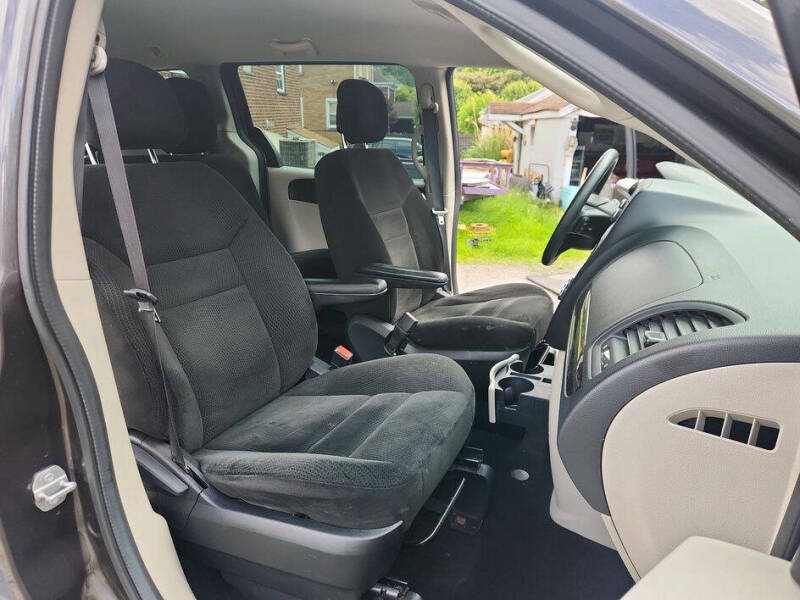 2016 Dodge Grand Caravan American Value Package