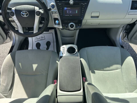 2013 Toyota Prius v Three