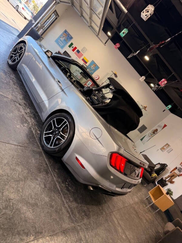 2020 Ford Mustang EcoBoost Premium