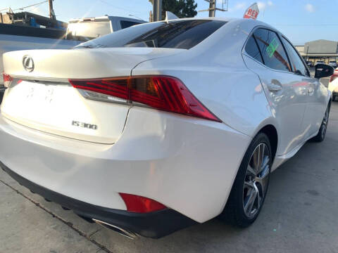 2019 Lexus IS 300
