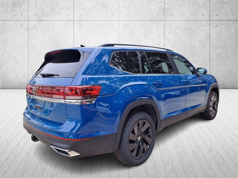 2025 Volkswagen Atlas SE