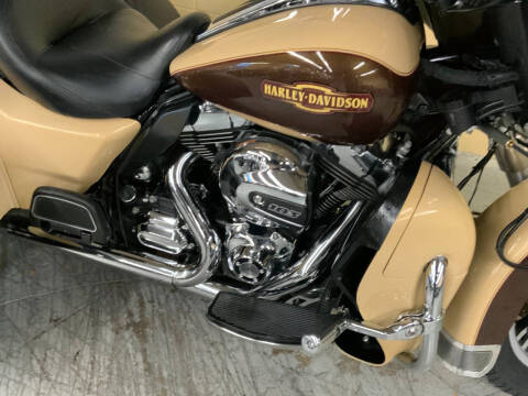 2014 Harley-Davidson FLHTCUTG TRI GLIDE