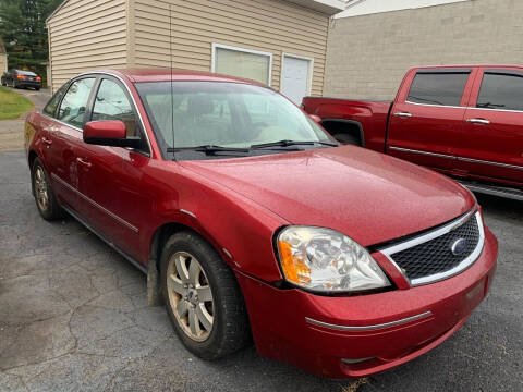 2006 Ford Five Hundred for sale at G & G Auto Sales in Steubenville OH