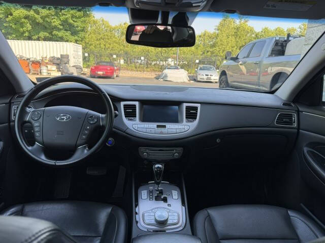 2013 Hyundai Genesis 5.0L R-Spec