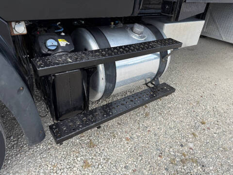 2015 Freightliner M2 112