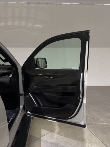 2018 Cadillac Escalade Platinum