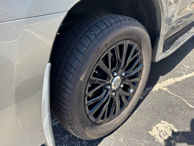 2020 Lexus LX 570 Two-Row