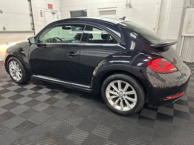 2019 Volkswagen Beetle 2.0T SE