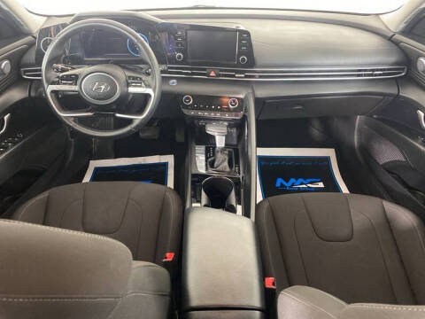 2022 Hyundai Elantra