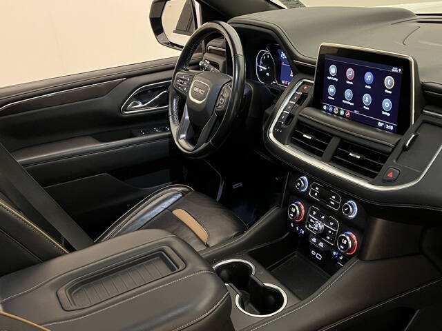 2021 GMC Yukon XL AT4