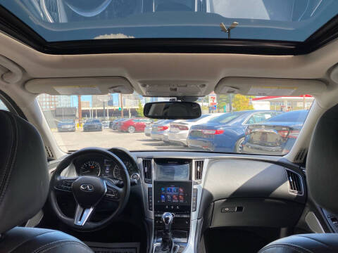 2022 Infiniti Q50 Luxe