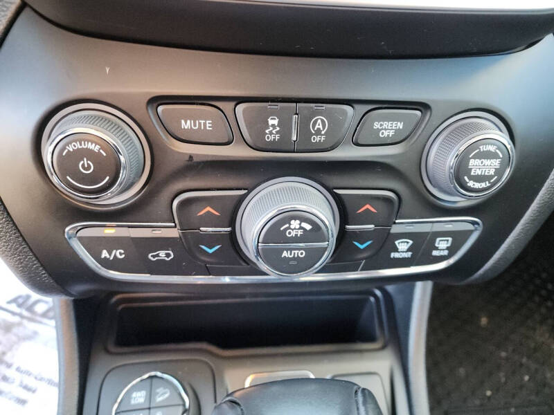 2022 Jeep Cherokee Trailhawk