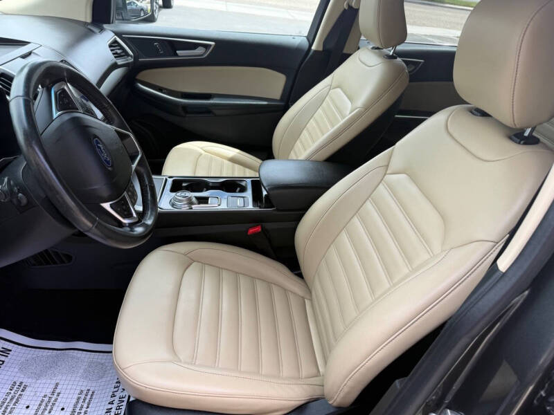 2020 Ford Edge SEL
