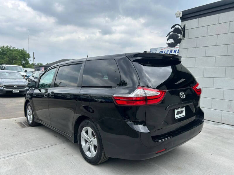 2019 Toyota Sienna L 7-Passenger