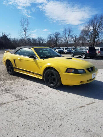 2002 Ford Mustang for sale at WESTSIDE GARAGE LLC in Keokuk IA