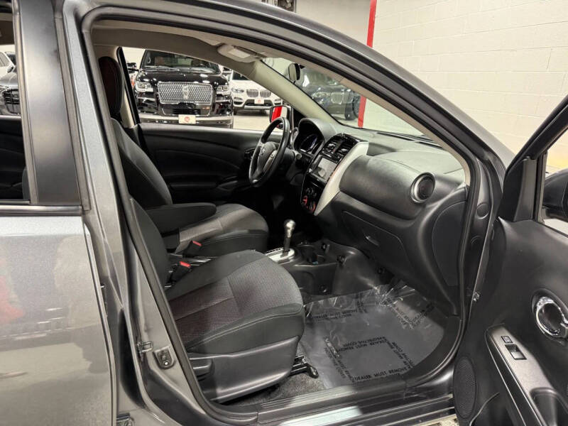 2019 Nissan Versa SV