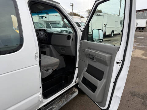 2014 Ford E-Series E-250
