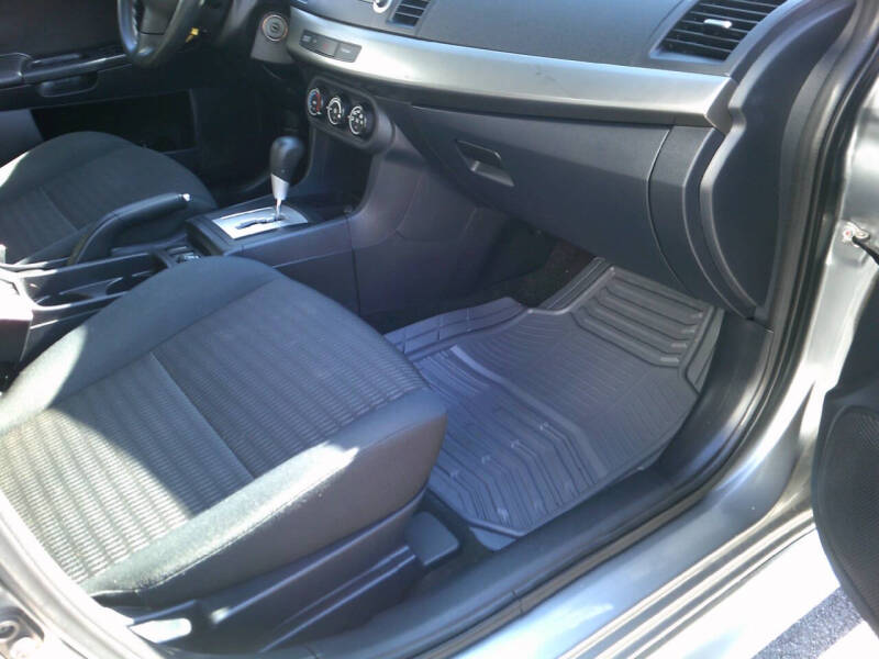 2012 Mitsubishi Lancer SE