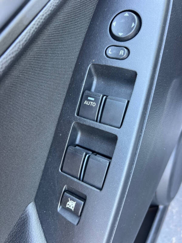 2013 Mazda MAZDA3 i SV