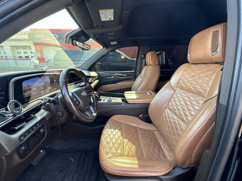 2023 Cadillac Escalade ESV Premium Luxury