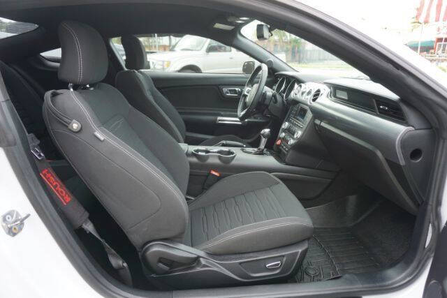 2017 Ford Mustang