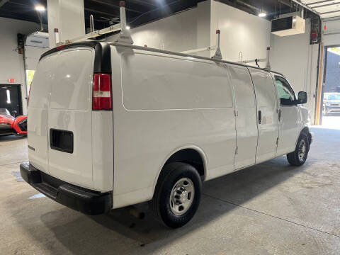 2017 Chevrolet Express 2500