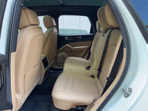 2022 Porsche Cayenne