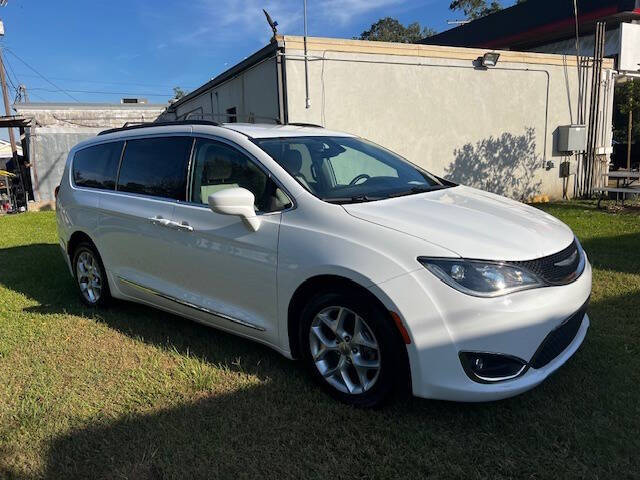 2017 Chrysler Pacifica Touring Plus