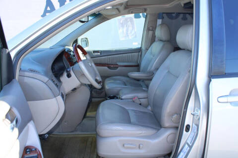 2004 Toyota Sienna XLE Limited 7 Passenger