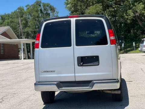 2022 Chevrolet Express LT 3500