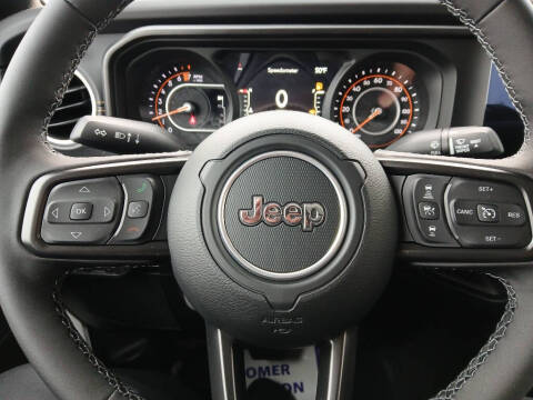2025 Jeep Gladiator Sport