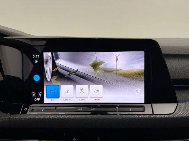 2024 Volkswagen Golf GTI 380 SE