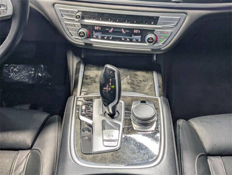 2022 BMW 7 Series 740i