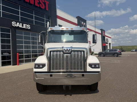 2027 Western Star 47X
