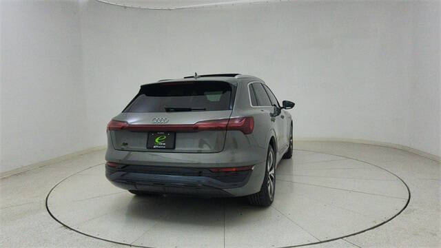 2024 Audi Q8 e-tron quattro Premium