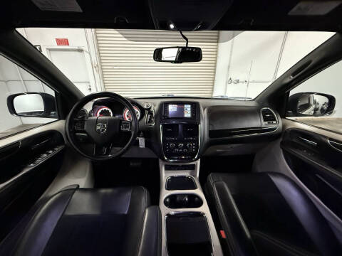 2014 Dodge Grand Caravan SXT 30th Anniversary