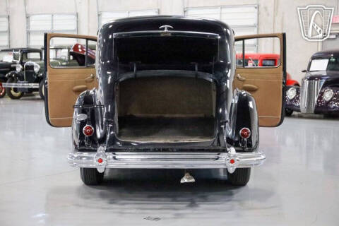 1938 Packard Super Eight