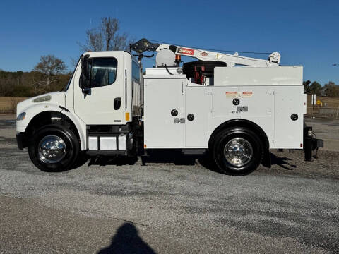 2012 Freightliner M2 106