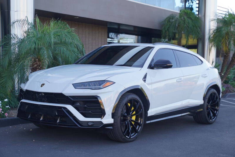 2020 Lamborghini Urus
