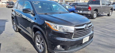 2016 Toyota Highlander for sale at Village Auto Outlet in Milan IL