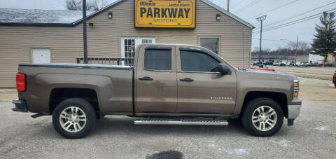 2014 Chevrolet Silverado 1500 for sale at Parkway Motors in Springfield IL