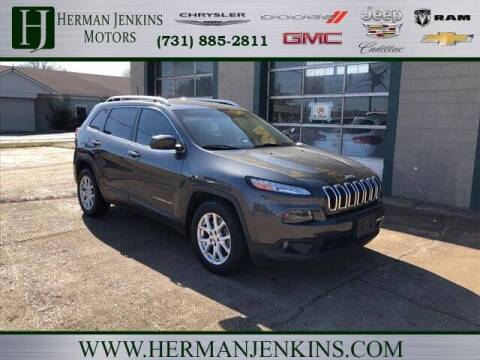 2016 Jeep Cherokee for sale at CAR MART in Union City TN