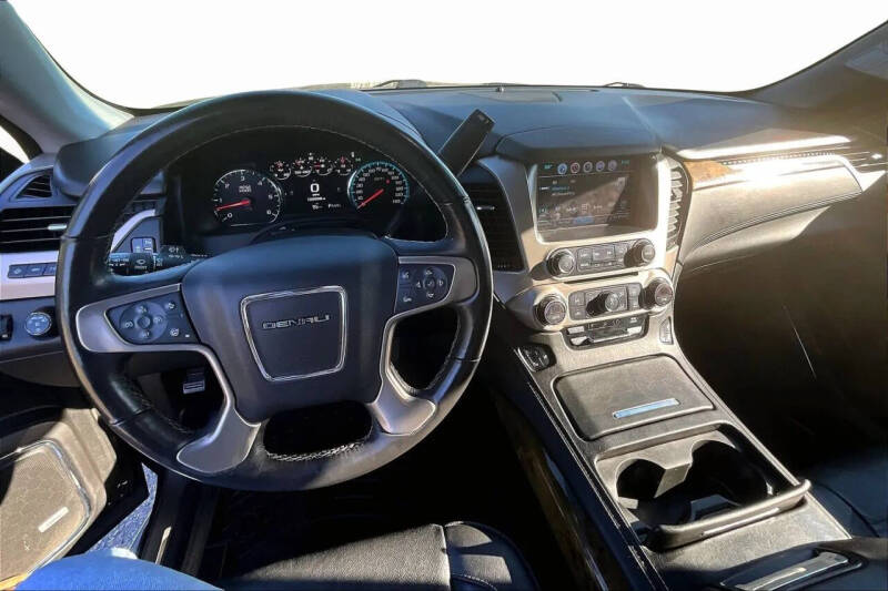 2017 GMC Yukon XL Denali