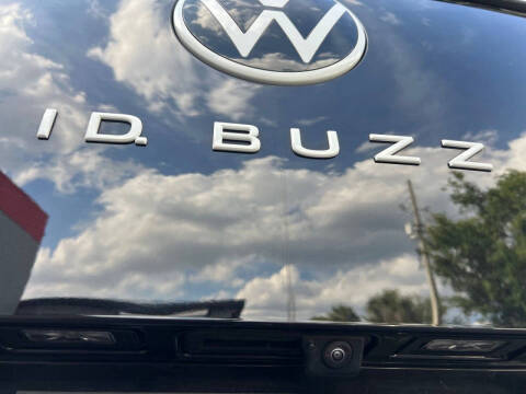2025 Volkswagen ID. Buzz Pro S