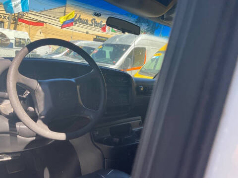 2002 Chevrolet Express 2500