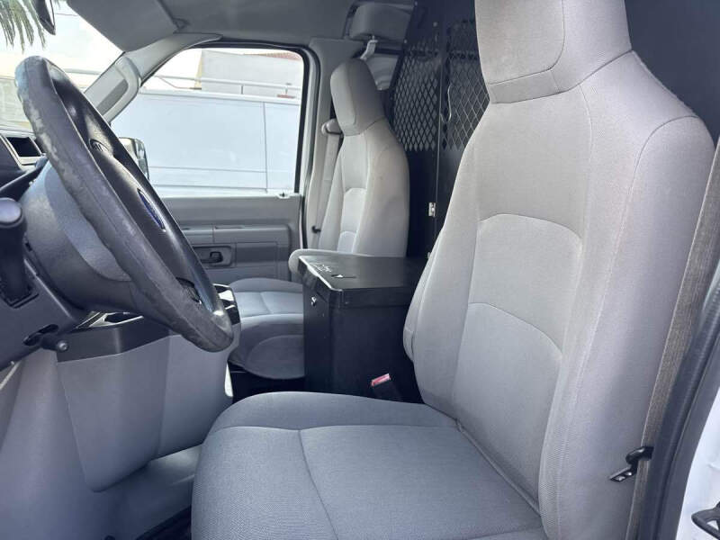 2013 Ford E-Series E-150