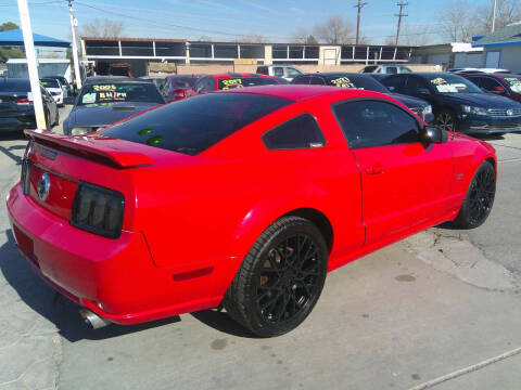 2006 Ford Mustang GT Deluxe