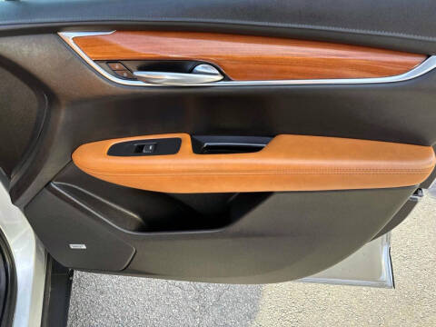 2020 Cadillac XT5 Premium Luxury