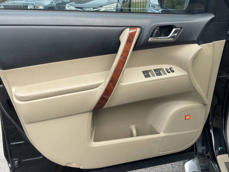 2011 Toyota Highlander Limited