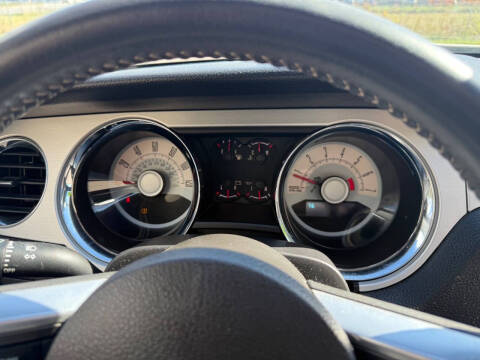 2010 Ford Mustang V6 Premium